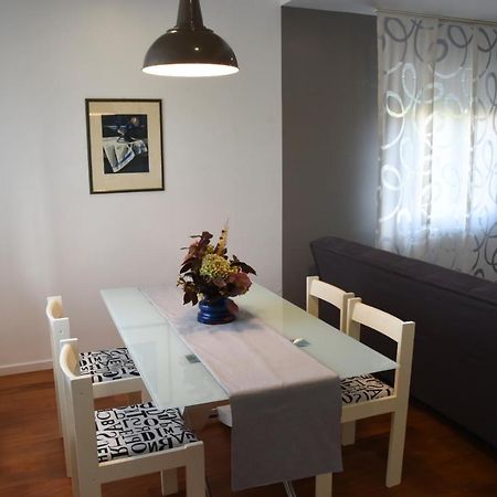 Api Apartment Zagabria Esterno foto